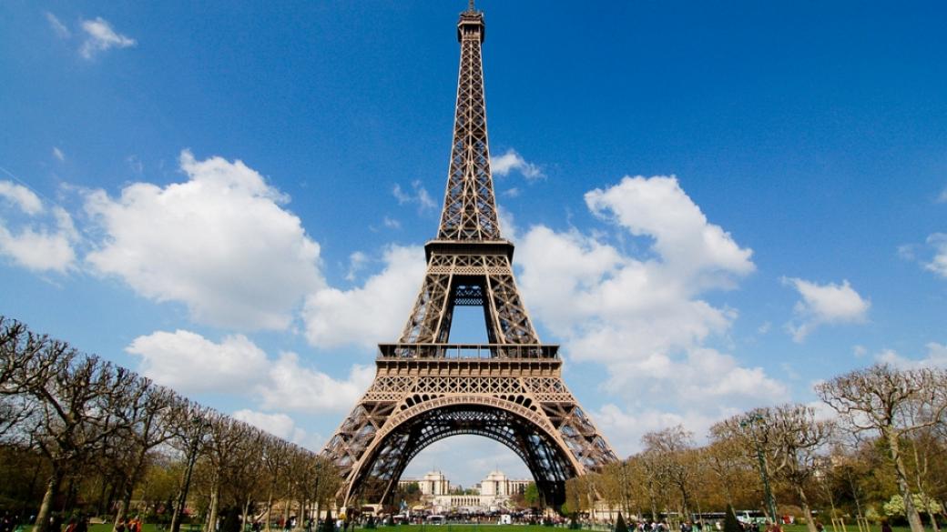 2 млн. туристи не посетиха Париж тази година
