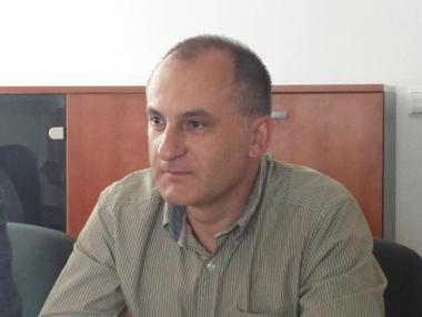 Лиляна Павлова освободи директора на кадастъра