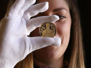 БНБ пусна сребърна монета със Св. Климент Охридски