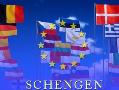 ЕС удължава граничния контрол в Шенген