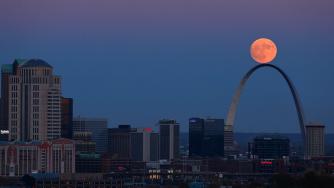 Явлението „Супер Луна“ по света