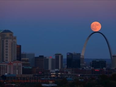 Явлението „Супер Луна“ по света