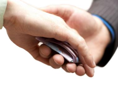 17% от българите са плащали подкуп