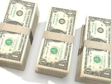 Доларът с ръст спрямо еврото в очакване на референдума в Италия