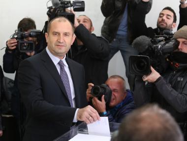 Радев и Плевнелиев няма да съставят заедно служебен кабинет