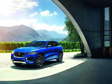 Jaguar F-PACE стана световен женски автомобил на годината