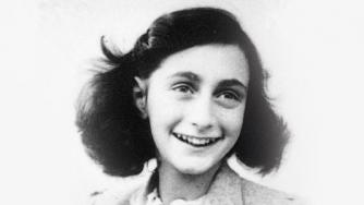 Стихотворение на Ане Франк бе продадено на търг за 140 хил. евро