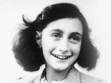 Стихотворение на Ане Франк бе продадено на търг за 140 хил. евро