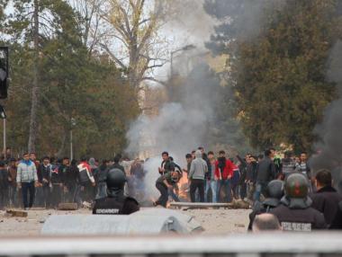 26 ранени, над 200 са арестувани след бунта в Харманли
