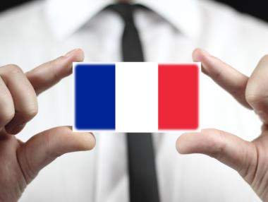 Богатите французи все по-масово напускат родината си