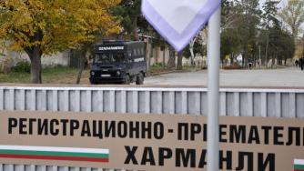 Най-после лекари влязоха в лагера в Харманли