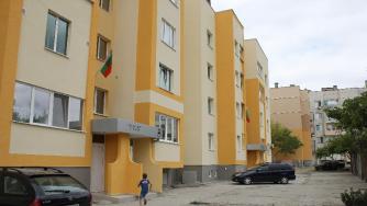 Санирането вече струва 2 млрд. лв. на данъкоплатците?