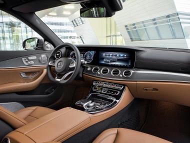 Смартфонът става ключ за новата Е-класа на Mercedes-Benz