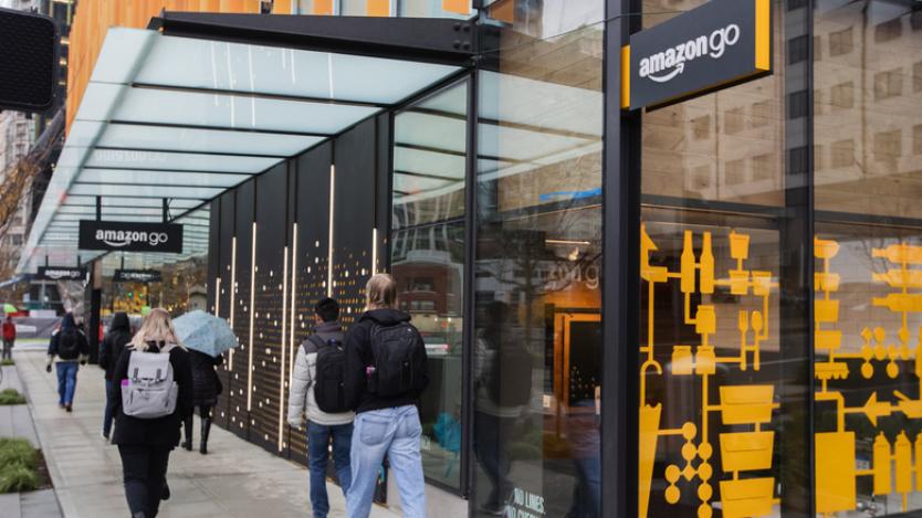 Amazon отваря „умен“ магазин без касиери