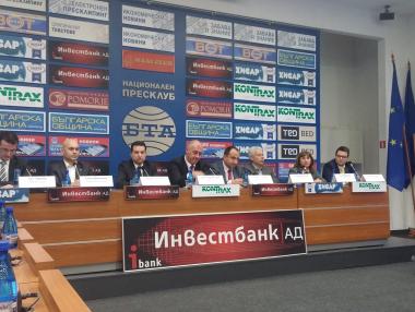 Големи фирми ще търсят кадри от градове с висока безработица