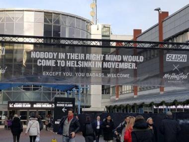 Хелзинки посреща туристите с най-нестандартния плакат в света