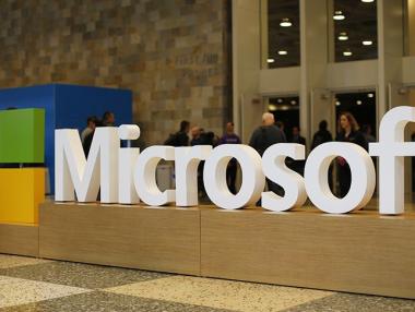 Microsoft приключи най-голямата сделка в историята си