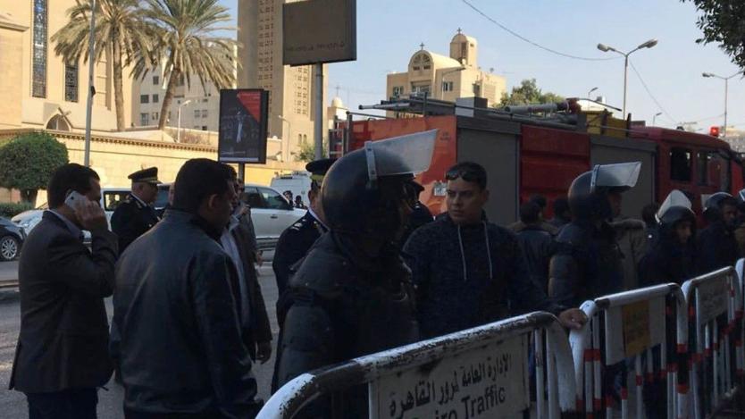 25 души загинаха при взрив в църква в Кайро