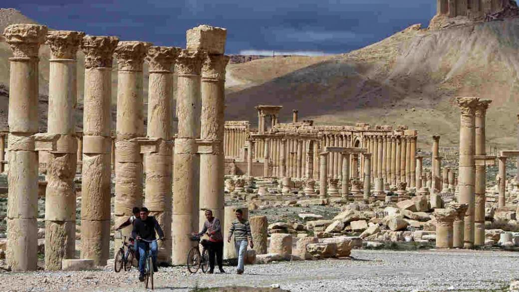 „Ислямска държава“ си върна пълния контрол над Палмира