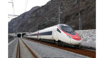 Пуснаха влаковете през най-дългия тунел в света