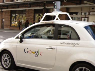 Google спира разработките на изцяло автономни коли
