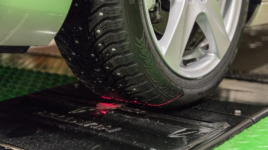 3D технология ви казва кога да смените гумите си