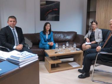 АИКБ иска по-лесен внос на специалисти от страни извън ЕС