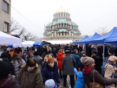 Откриват Коледен фермерски пазар в центъра на София