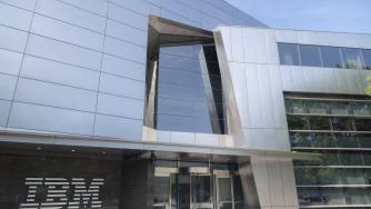 IBM ще отвори още 25 хил. работни места