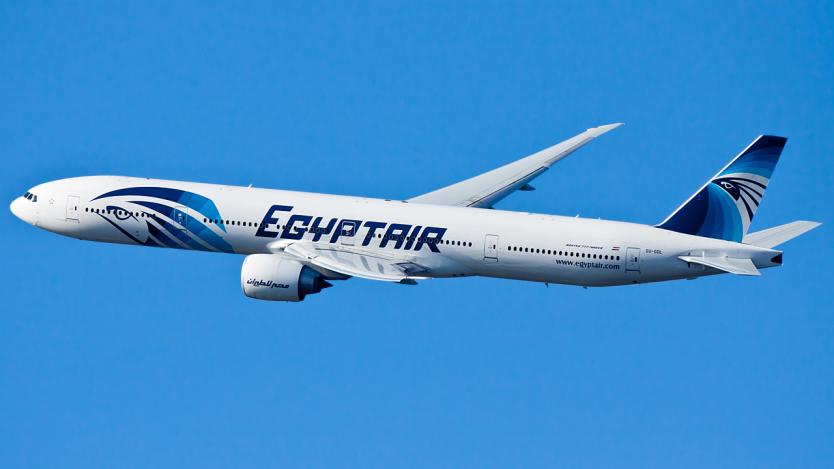 Взрив е свалил самолета на EgyptAir