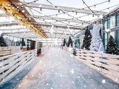 В Москва откриха най-високата ледена пързалка в света