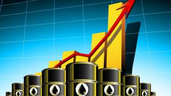 Петролът е силен заради очакваното по-слабо предлагане през 2017 г.