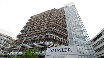Daimler дава 200 евро бонус на здравите служители