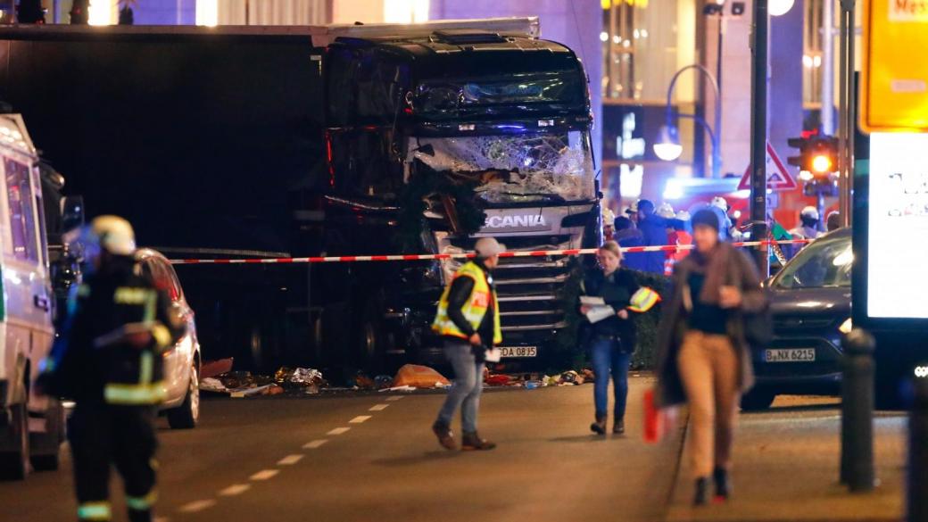 Терористичен акт в Берлин взе 12 жертви и 50 ранени