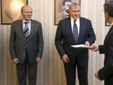 Реформаторският блок връща мандата на президента