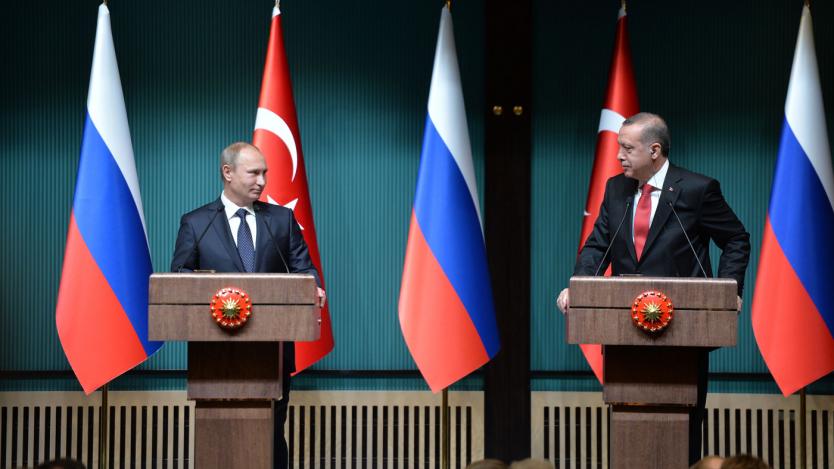 Русия замразява преговорите за безвизовия режим с Турция
