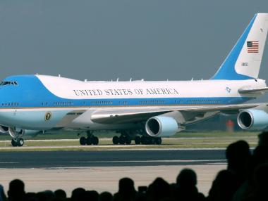 Boeing обеща да направи по-евтин Air Force One
