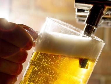 Пивоварна ще раздава безплатна бира за отиващата си 2016 г.