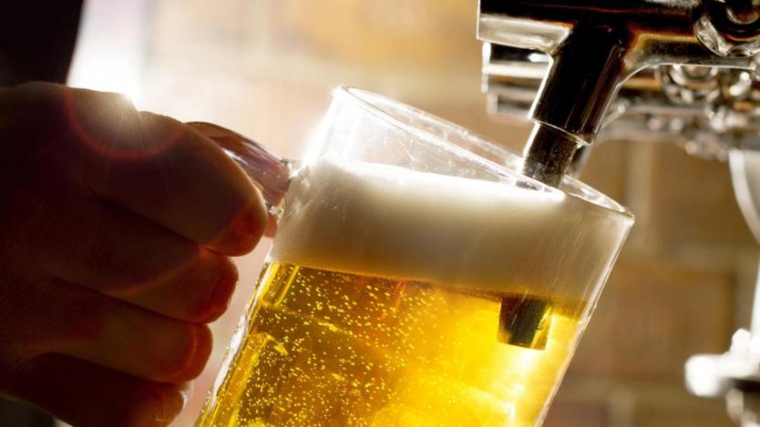 Пивоварна ще раздава безплатна бира за отиващата си 2016 г.