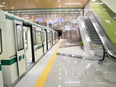 Денонощни автобуси и метро в София на Нова година