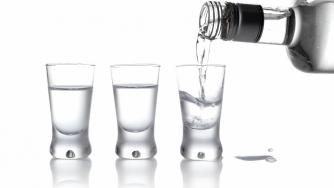 Русия забрани продажбата на продукти с алкохолно съдържание над 25%