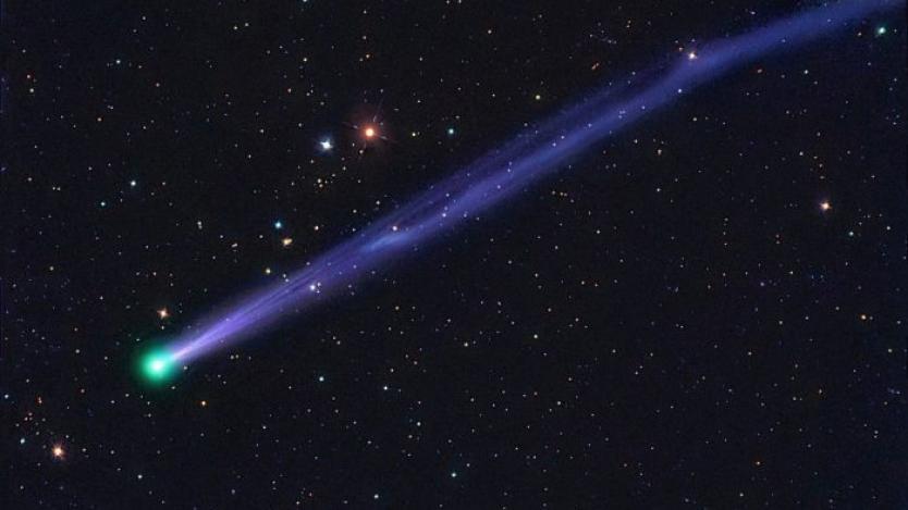 В навечерието на Нова година комета доближава Земята