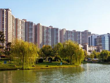 Три китайски компании продадоха имоти за $144 млрд.