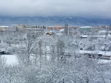 Жълт код за обилни снеговалежи в 12 области у нас
