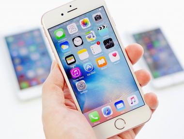 iPhone на 10 години