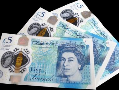 Британският паунд се понижи след изявлението на Тереза Мей