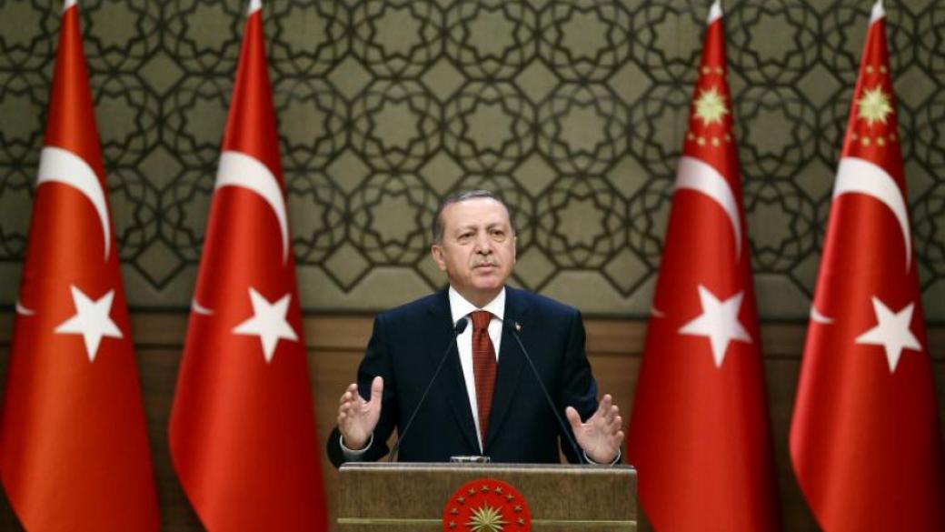 Турските депутати гласуваха за по-големи правомощия на президента