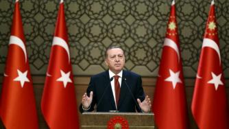 Турските депутати гласуваха за по-големи правомощия на президента