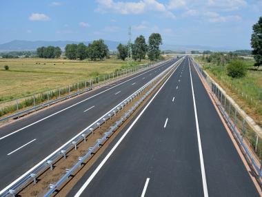 Правителството в оставка преведе 23 млн. лв. за магистрала „Хемус“