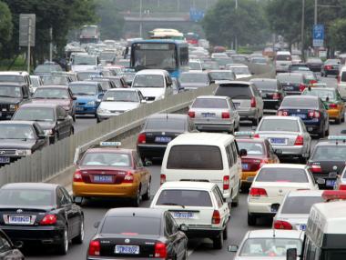 В Китай са продадени 28 млн. нови коли за 2016 г.